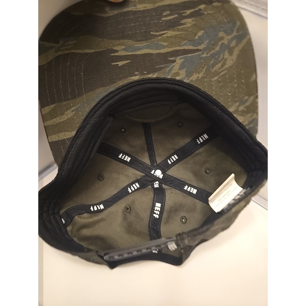 Neff 70s Inspired Camo Flat Bill Baseball Hat Snapback Skater One Size Pre Owned - Picture 3 of 3